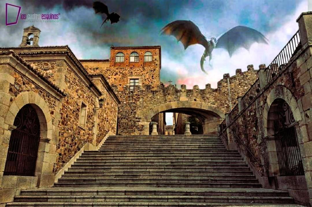Las Cuatro Esquinas De Caces Esterno foto