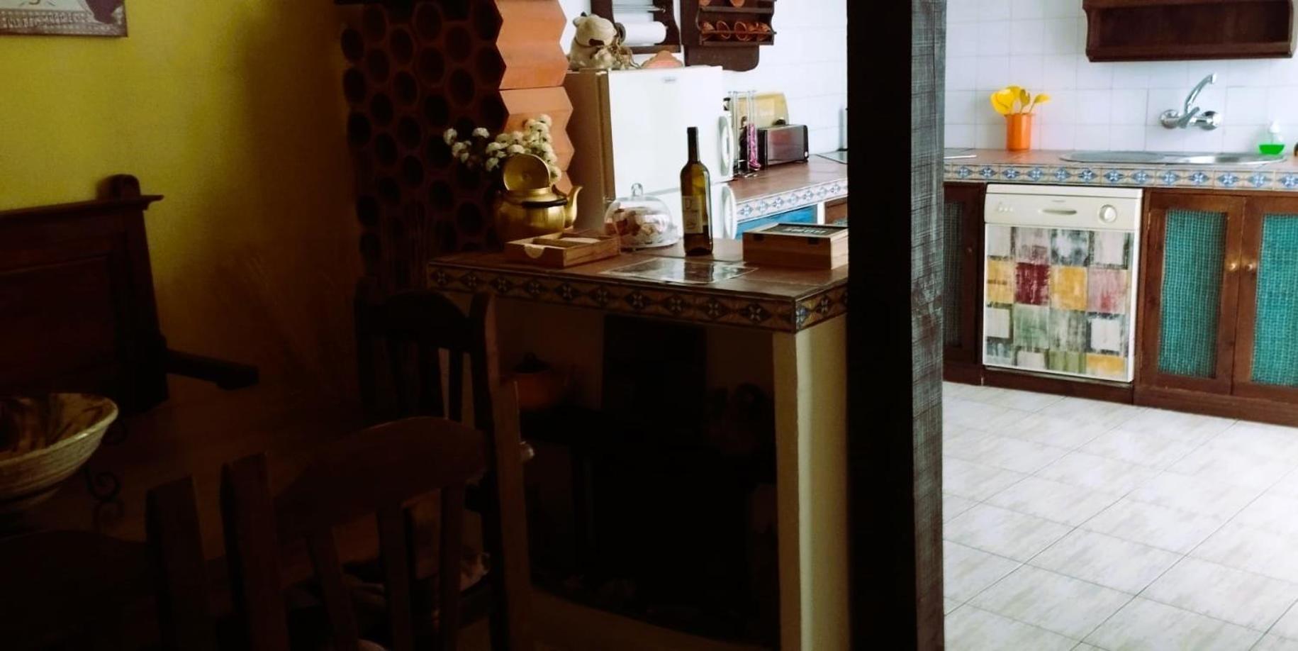 Las Cuatro Esquinas De Caces Esterno foto