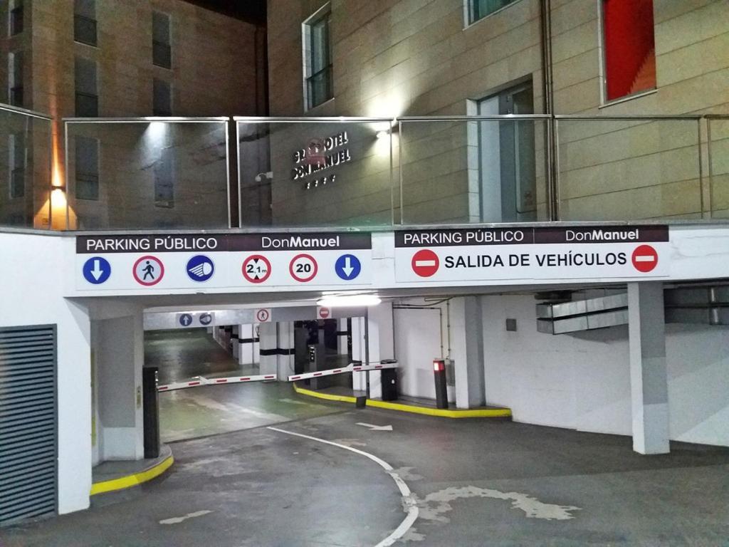 Las Cuatro Esquinas De Caces Esterno foto